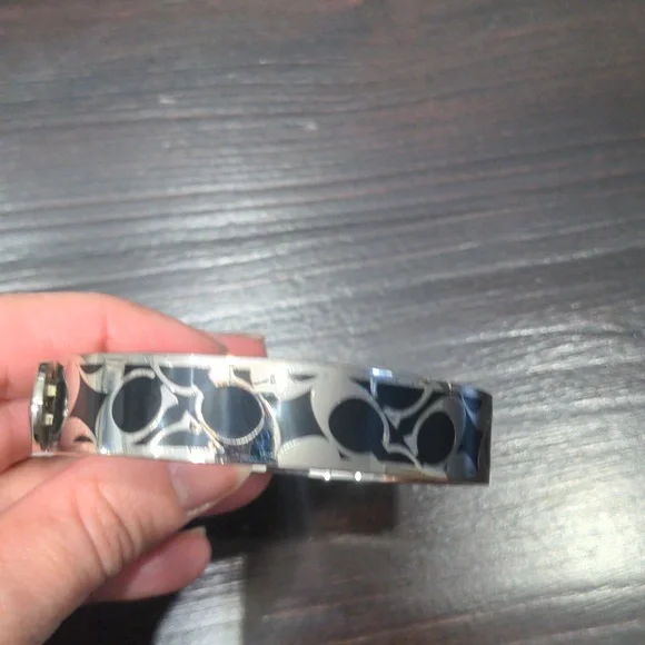 Coach bangle - Picture 3 of 4